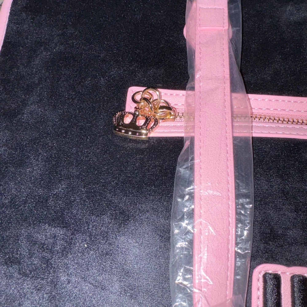 Juicy Couture Black‎ Tote with Pink Highlights